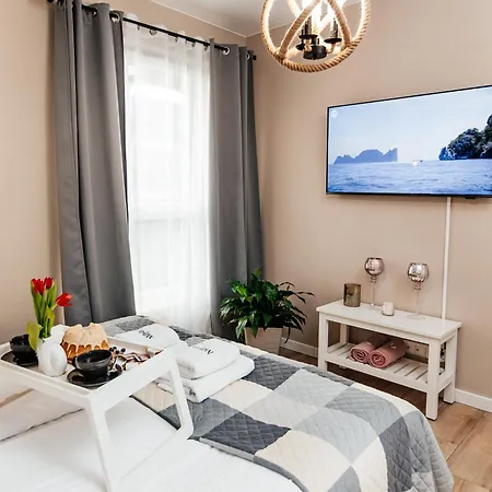 Maya's Flats & 29 - Bastion Walowa, Gdans Апартаменты *