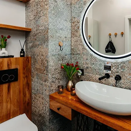 Maya's Flats & 29 - Bastion Walowa, Gdans