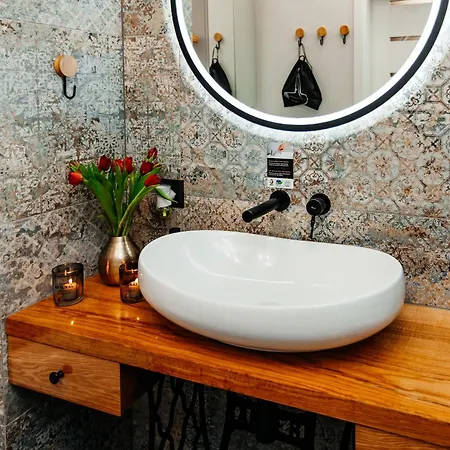 Maya's Flats & 29 - Bastion Walowa, Gdans * Гданьск