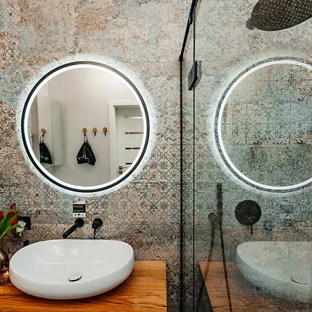 Maya's Flats & 29 - Bastion Walowa, Gdans Danzica