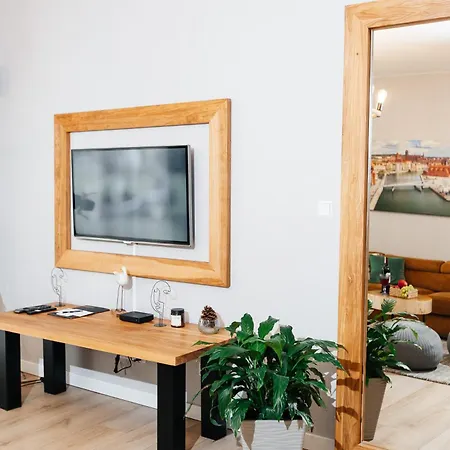 Maya's Flats & 29 - Bastion Walowa, Gdans *