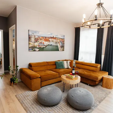 Maya's Flats & 29 - Bastion Walowa, Gdans Danzica