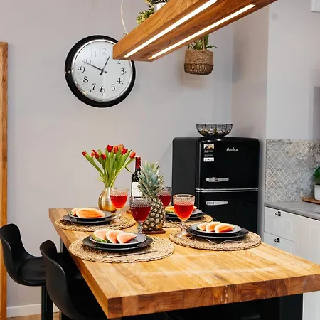 Maya's Flats & 29 - Bastion Walowa, Gdans *