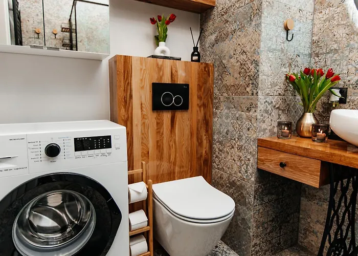 Maya's Flats & 29 - Bastion Walowa, Gdans Gdańsk