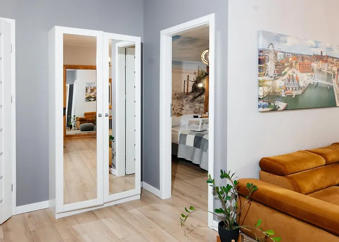 Maya's Flats & 29 - Bastion Walowa, Gdans *